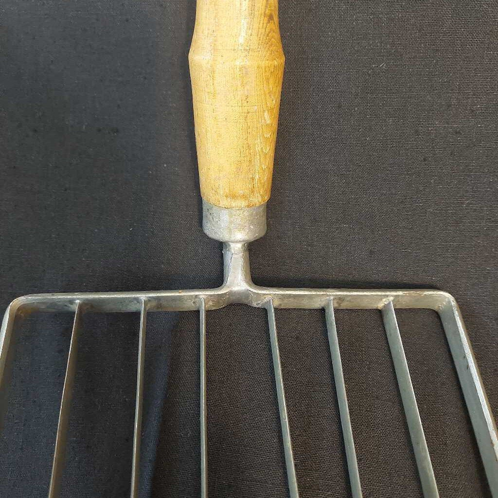 Commercial Cheese CURD HARP Cutter w. Wooden Handle