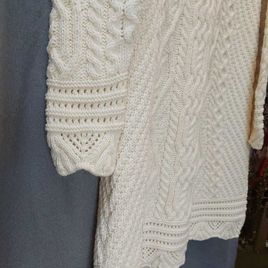 As New 100% Merino Wool Cable Knit Long Sleeve Dress Irish Store Ireland - The URBANARY Home and Garden