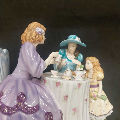 Royal Doulton 'Afternoon Tea" HN5498 Pretty Ladies Signed Ltd Ed - The URBANARY Home and Garden